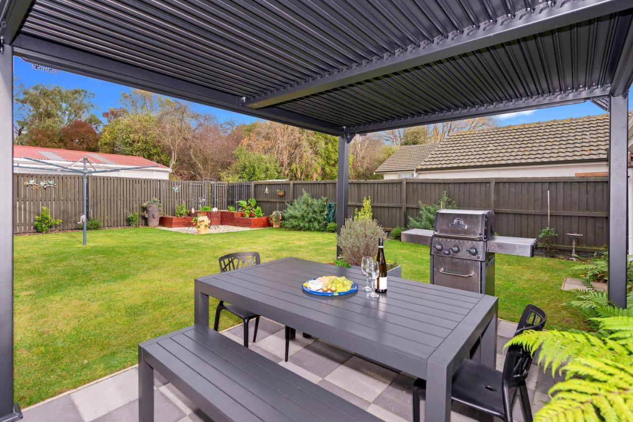 Leave Of Absence - Christchurch Holiday Home ภายนอก รูปภาพ