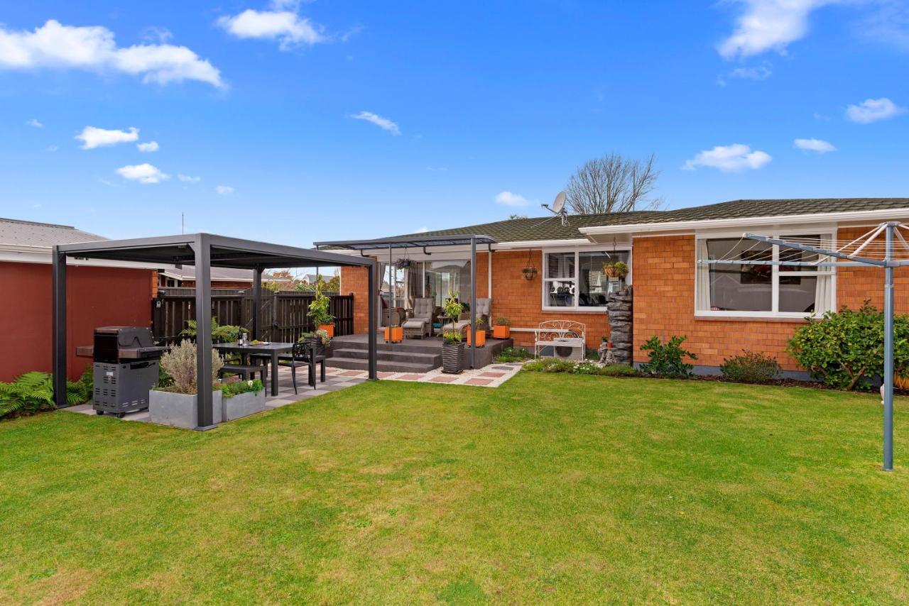 Leave Of Absence - Christchurch Holiday Home ภายนอก รูปภาพ